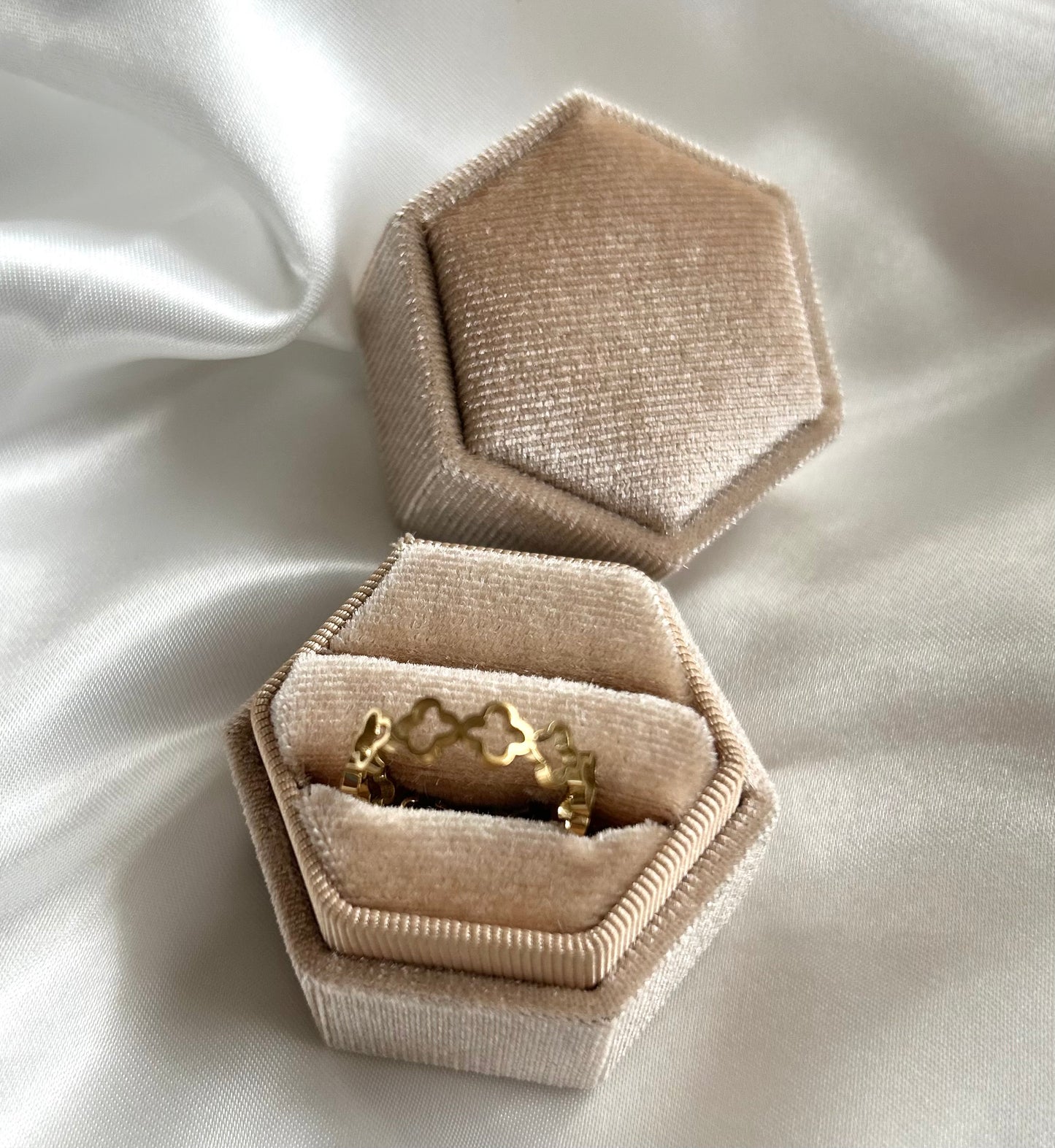 Gold Clover Ring