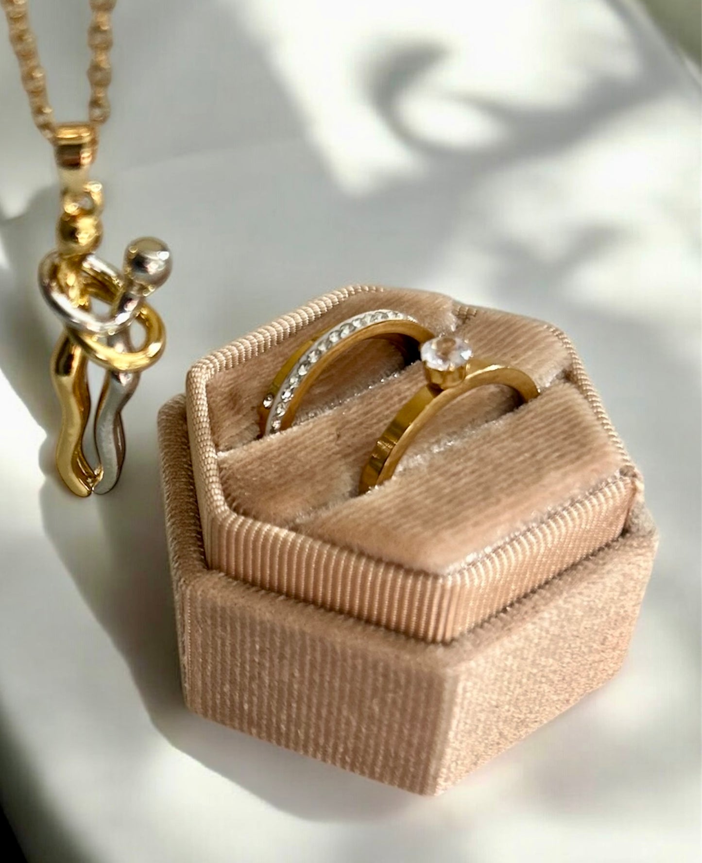 Cherish Bond Set