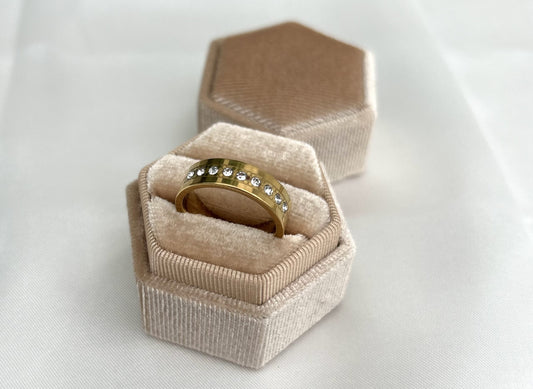 Elegant Eternity Band